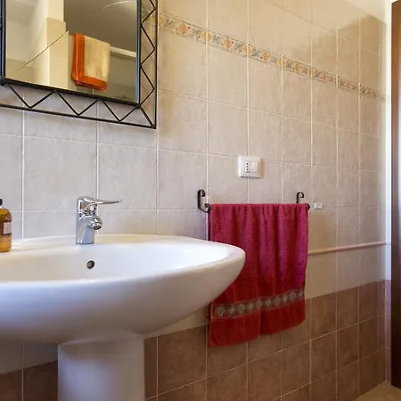 Elena House Fertilia