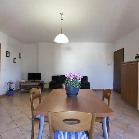 Elena House Fertilia