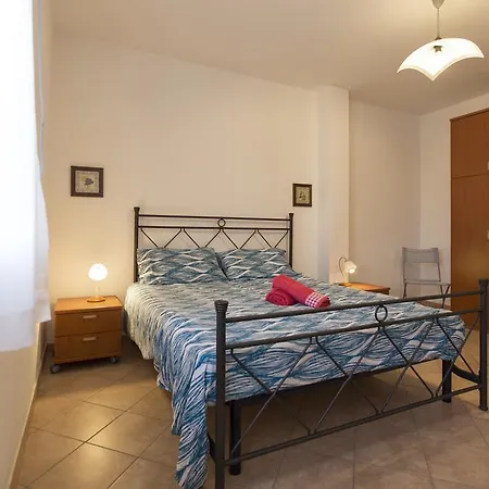 Apartment Elena House Fertilia