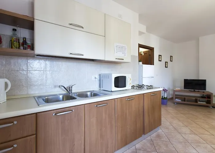 Elena House Fertilia